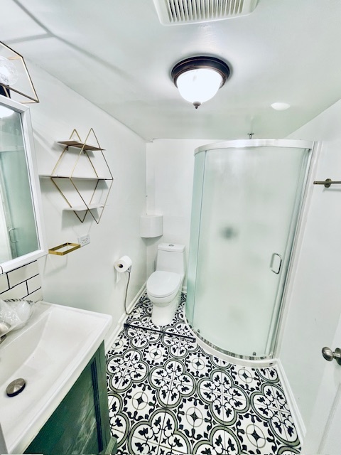 4124 West Barry Avenue Chicago IL 60641