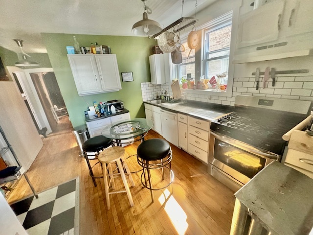 4124 West Barry Avenue Chicago IL 60641