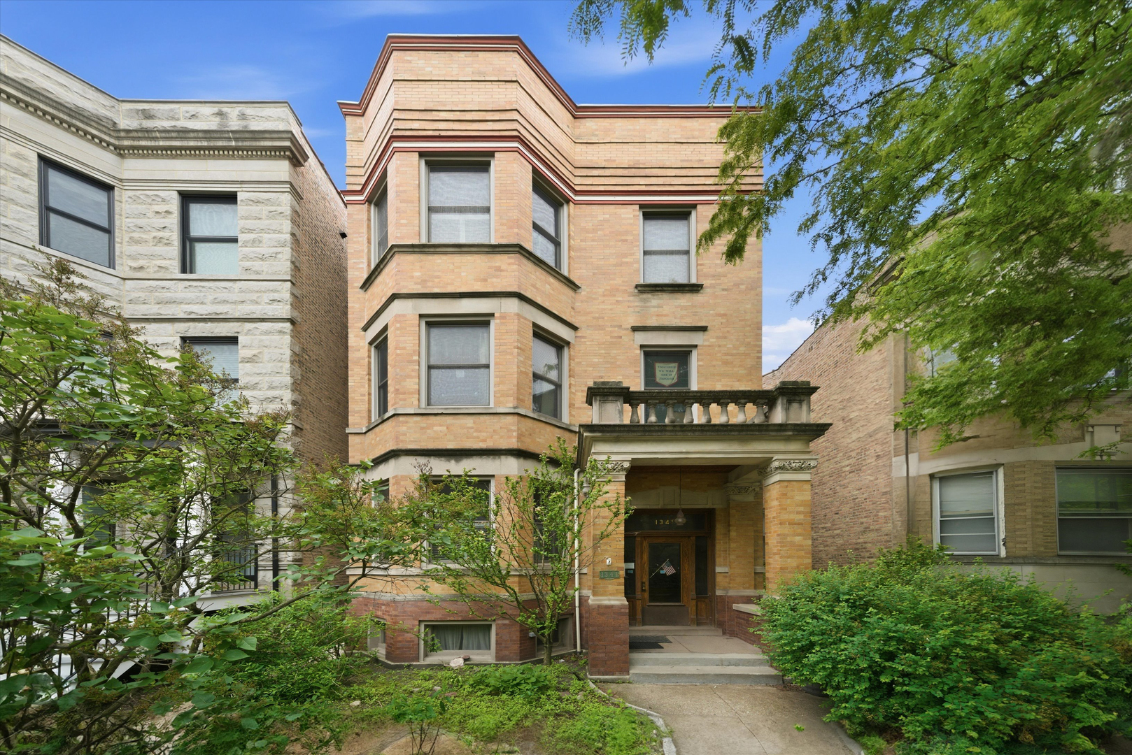 1341 West Eddy Street Chicago IL 60657