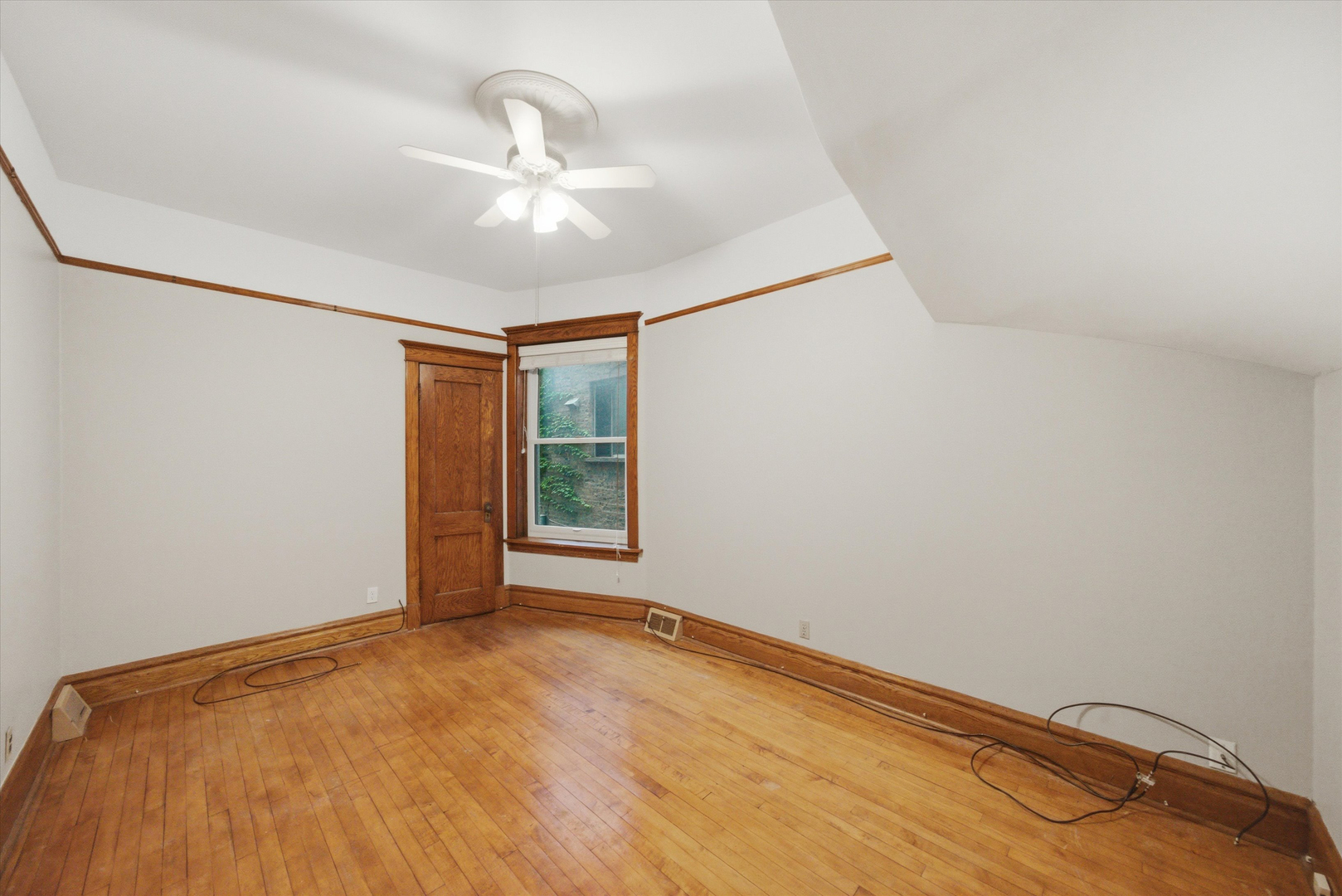 1341 West Eddy Street Chicago IL 60657