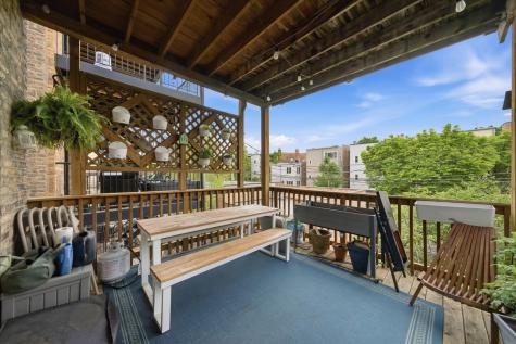 1341 West Eddy Street Chicago IL 60657