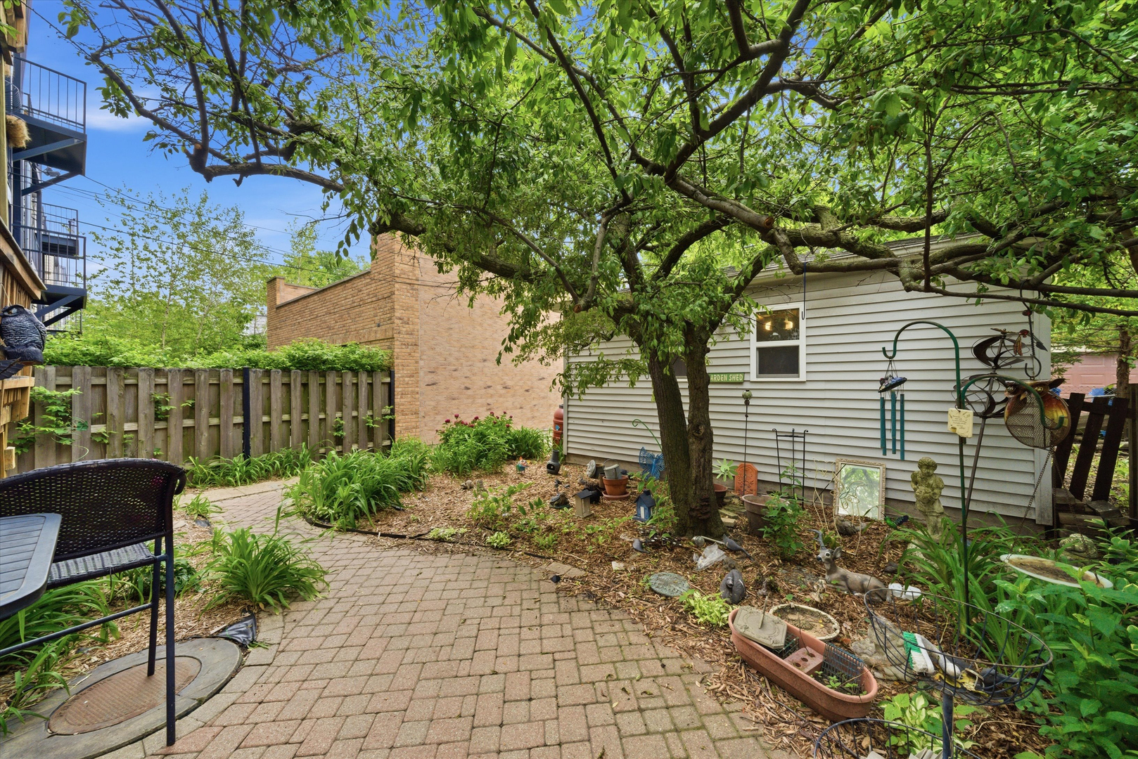 1341 West Eddy Street Chicago IL 60657
