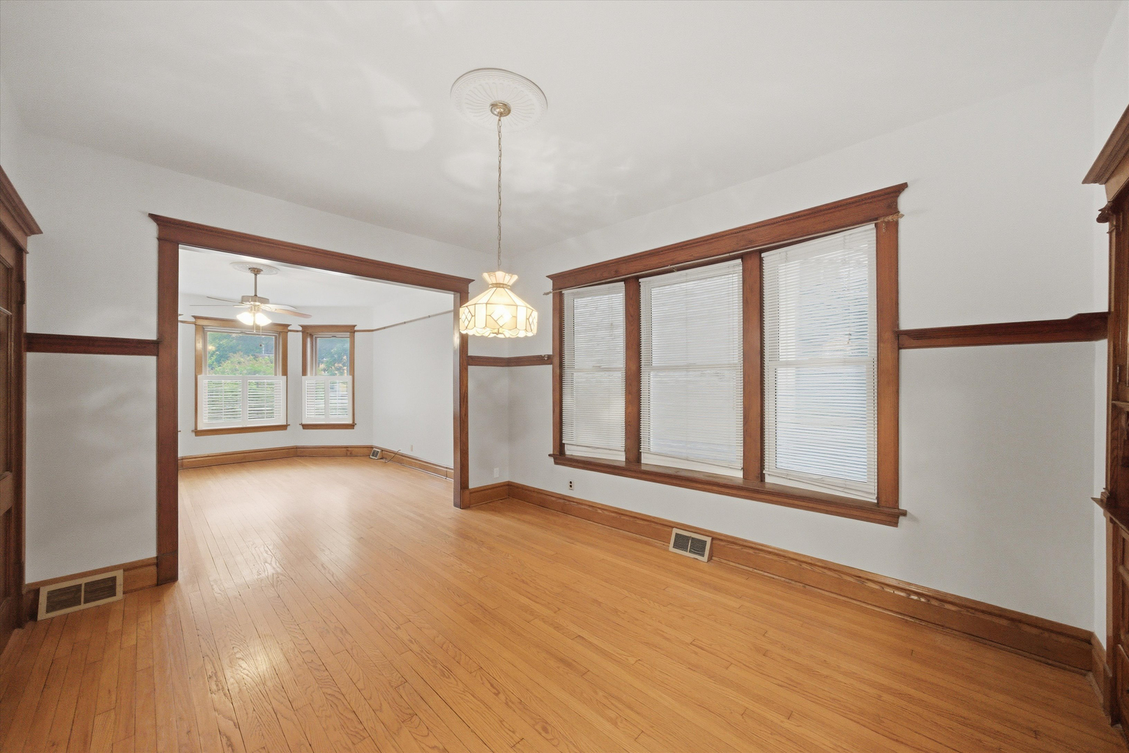1341 West Eddy Street Chicago IL 60657