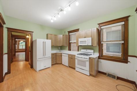 1341 West Eddy Street Chicago IL 60657