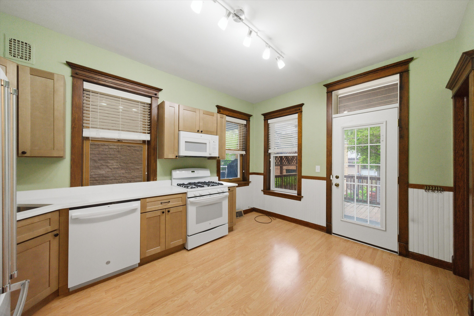 1341 West Eddy Street Chicago IL 60657