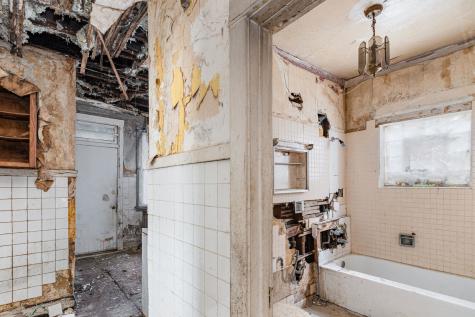 4920 West Cortez Street Chicago IL 60651