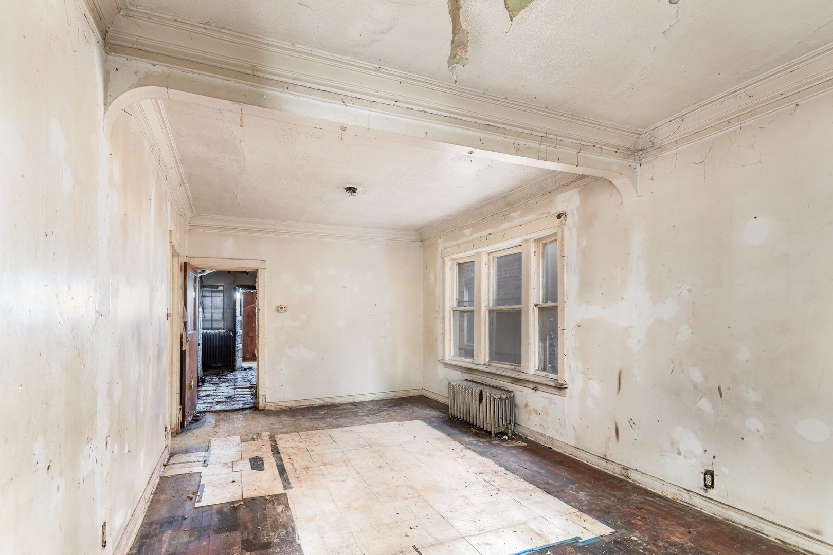 4920 West Cortez Street Chicago IL 60651