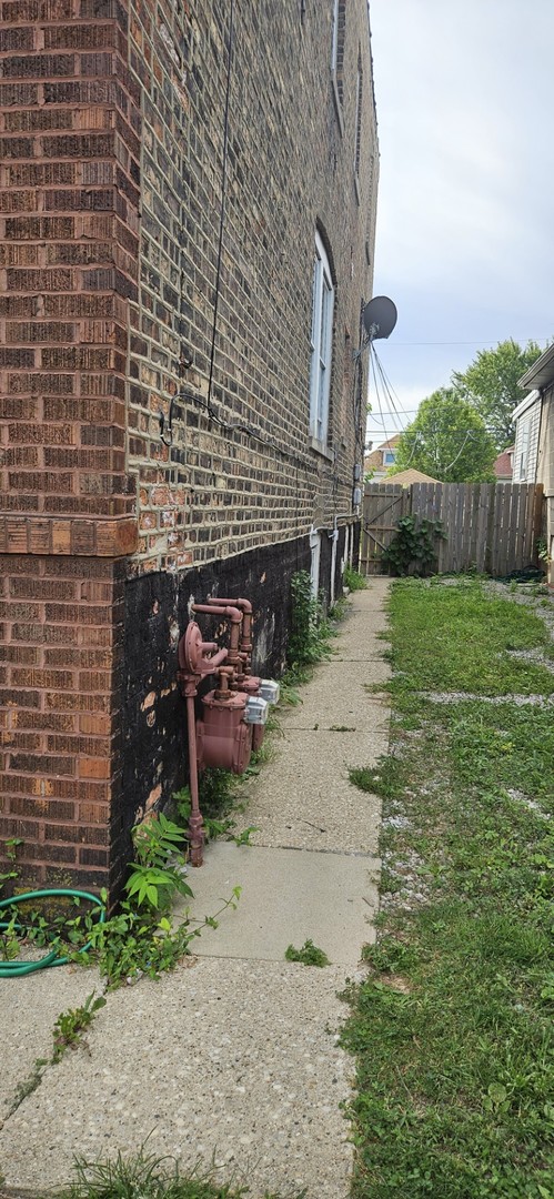 5537 West 63rd Place Chicago IL 60638