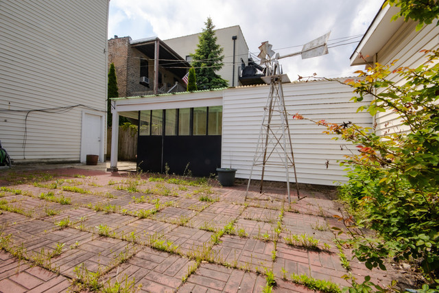 3122 West Fullerton Avenue Chicago IL 60647