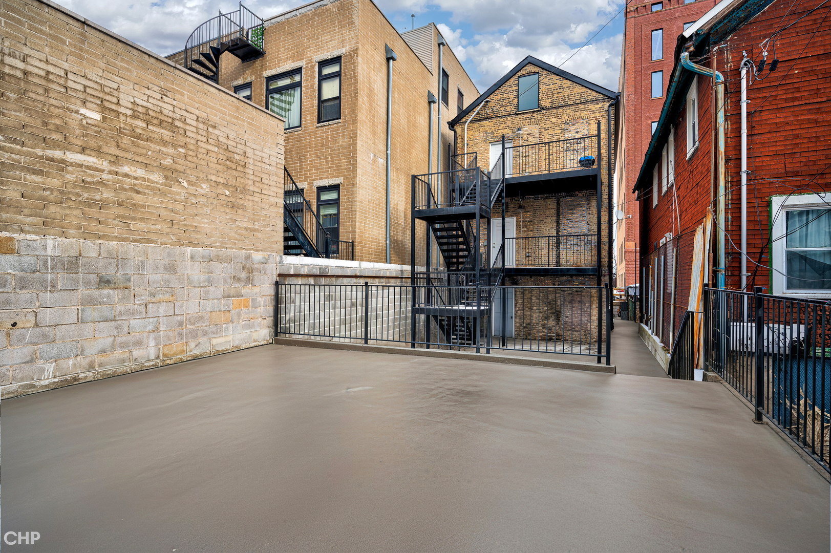 1716 South Clinton Street Chicago IL 60616