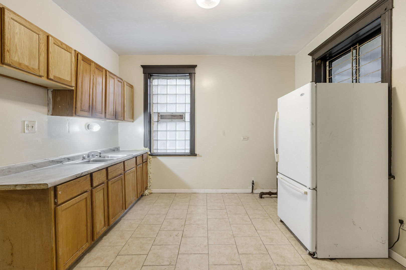 6230 South Langley Avenue Chicago IL 60637