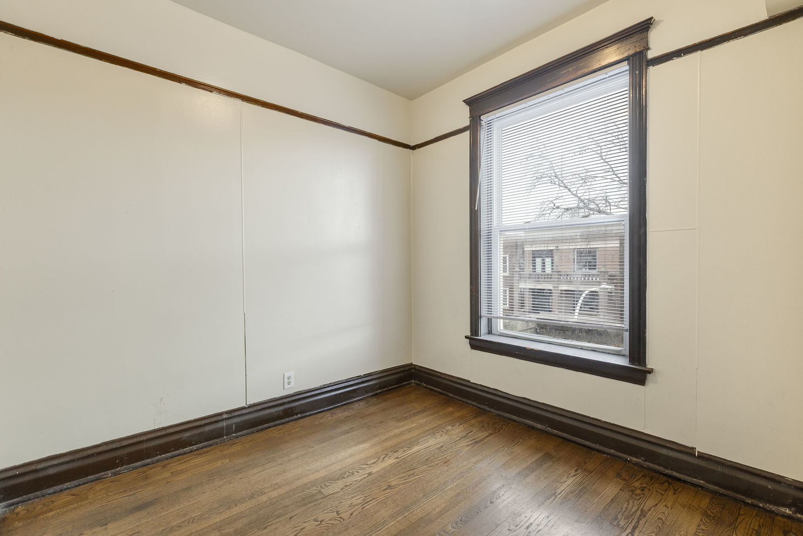 6230 South Langley Avenue Chicago IL 60637