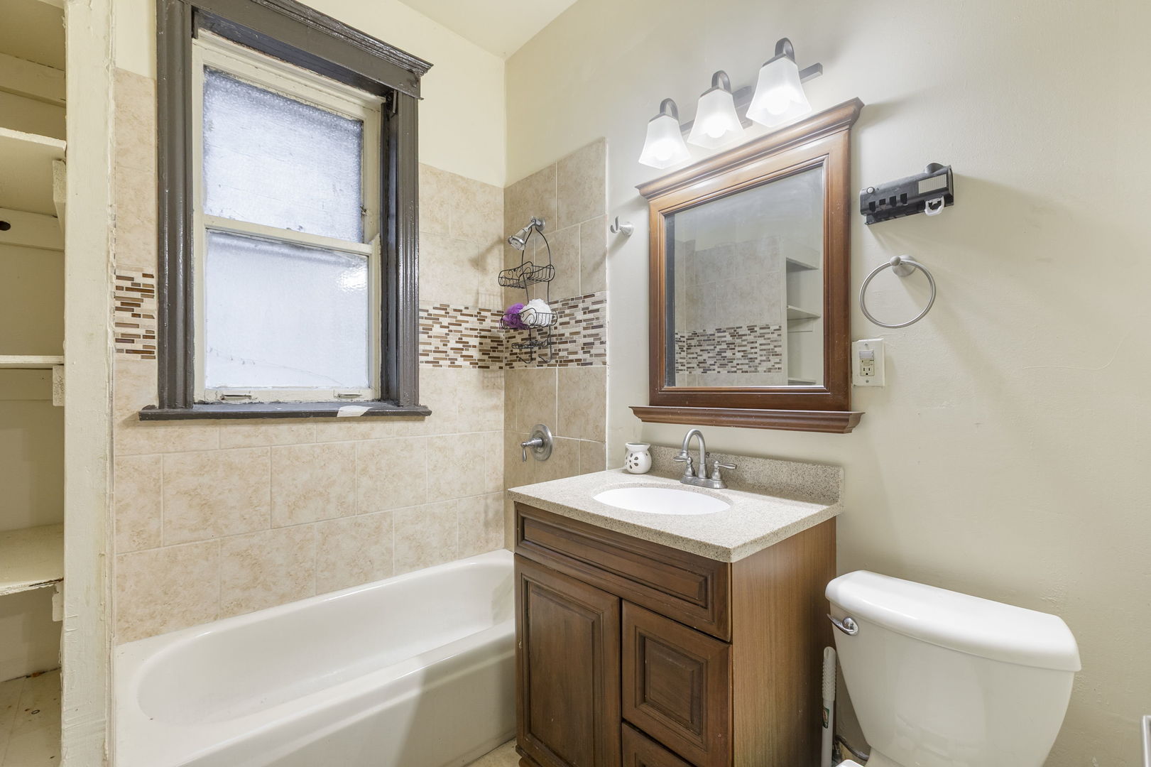 6230 South Langley Avenue Chicago IL 60637