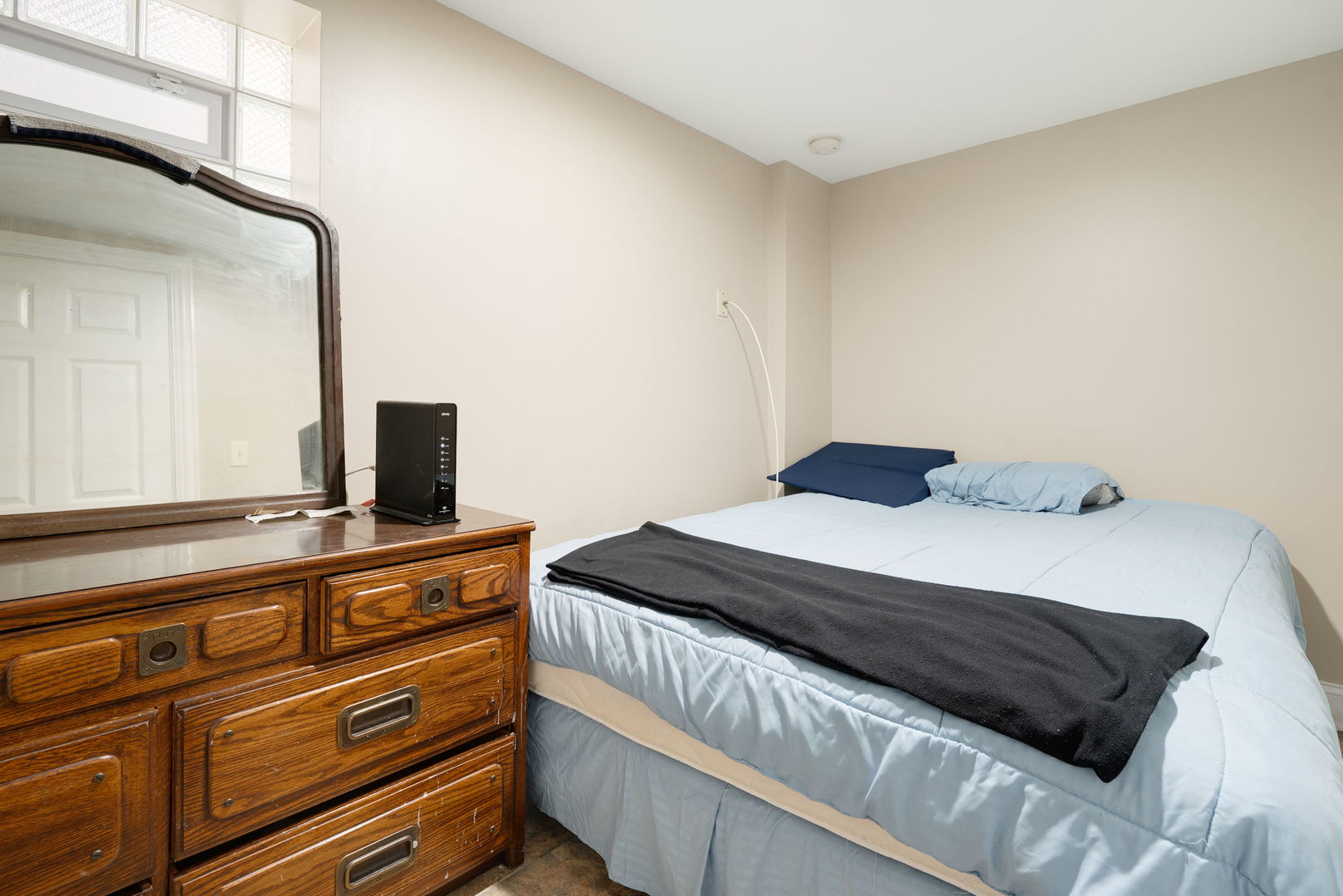 11814 South Hale Avenue Chicago IL 60643