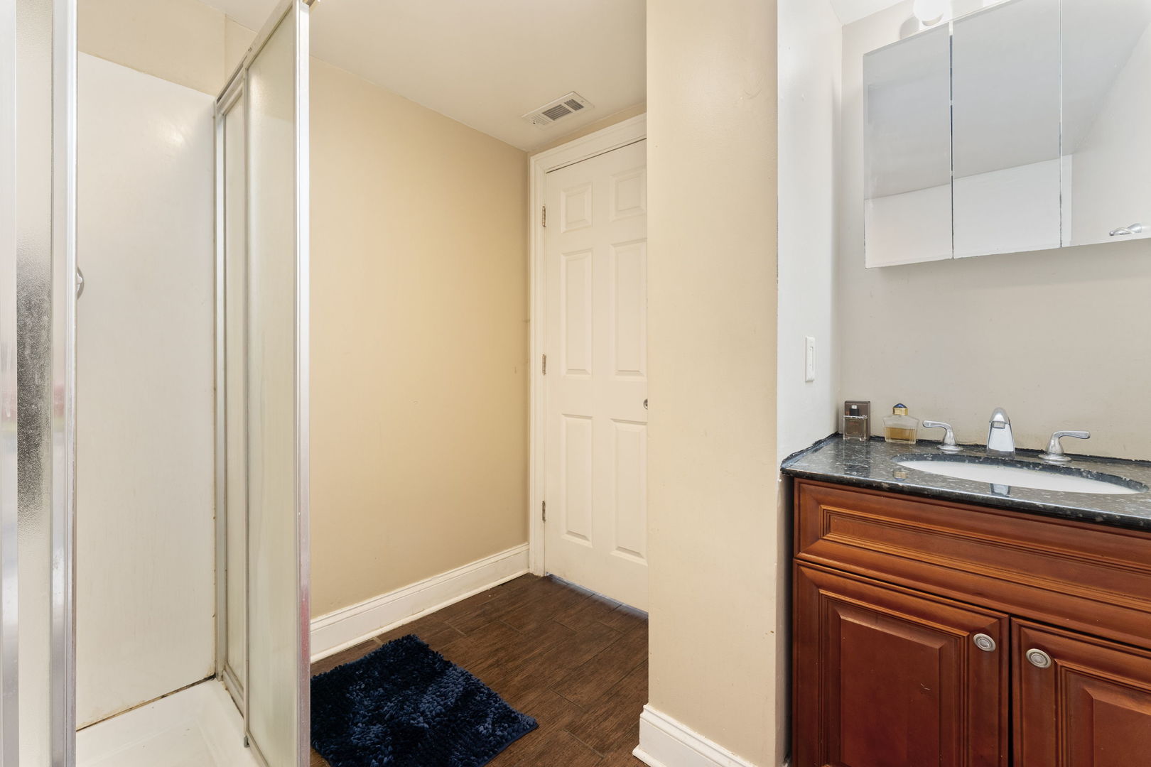 11814 South Hale Avenue Chicago IL 60643
