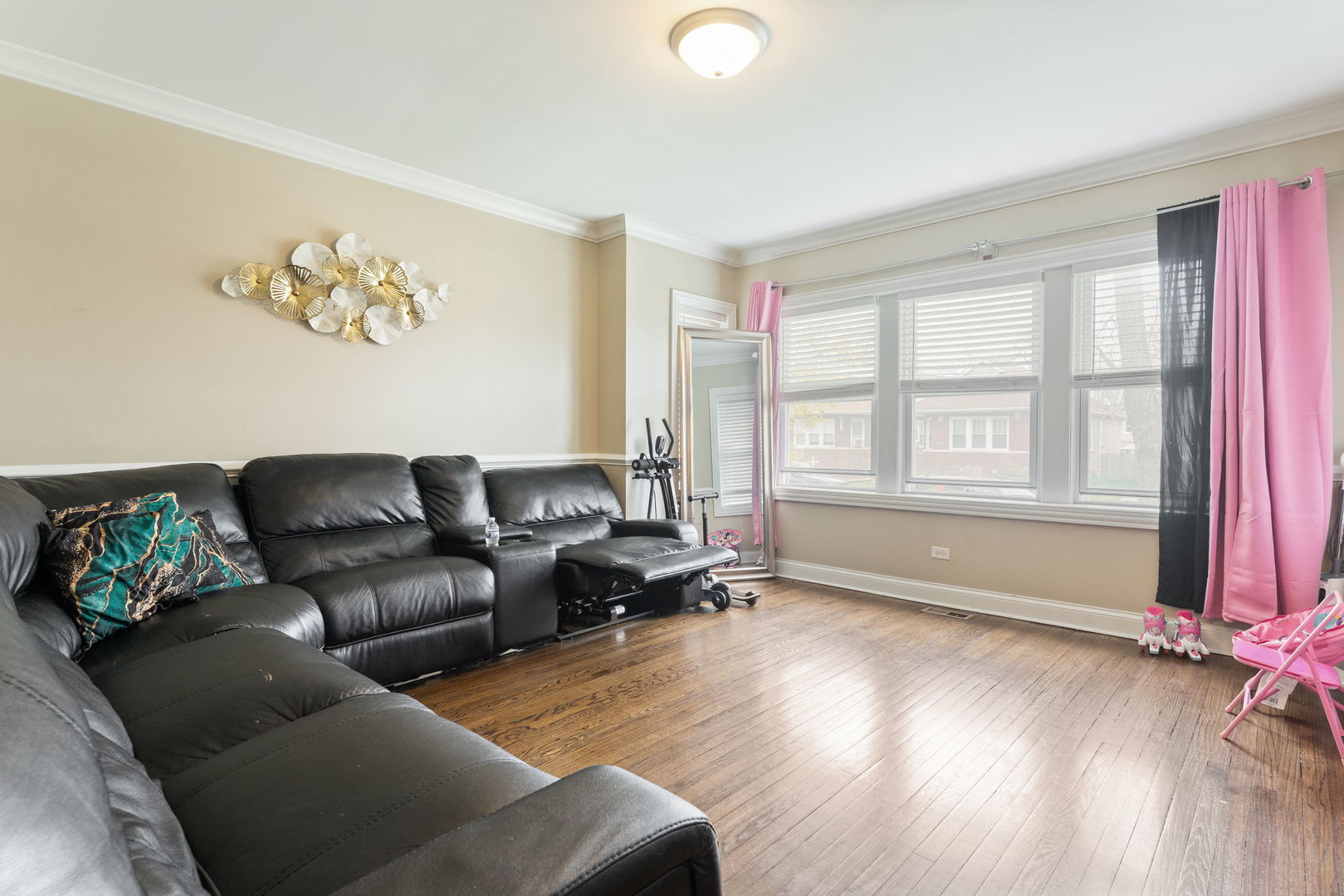 11814 South Hale Avenue Chicago IL 60643