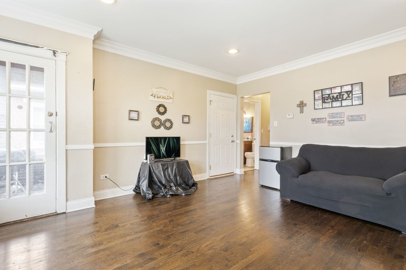 11814 South Hale Avenue Chicago IL 60643
