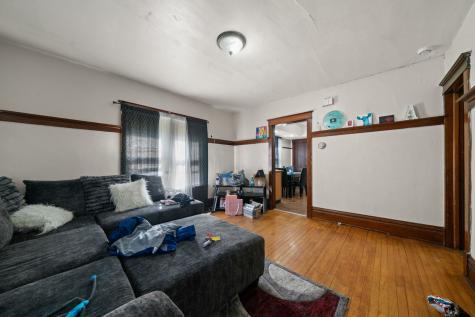 1631 8TH Avenue Rockford IL 61104
