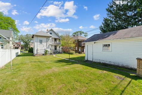 1631 8TH Avenue Rockford IL 61104