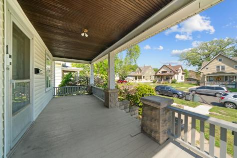 1631 8TH Avenue Rockford IL 61104