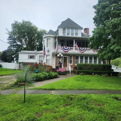 330 East Locust Street Watseka IL 60970