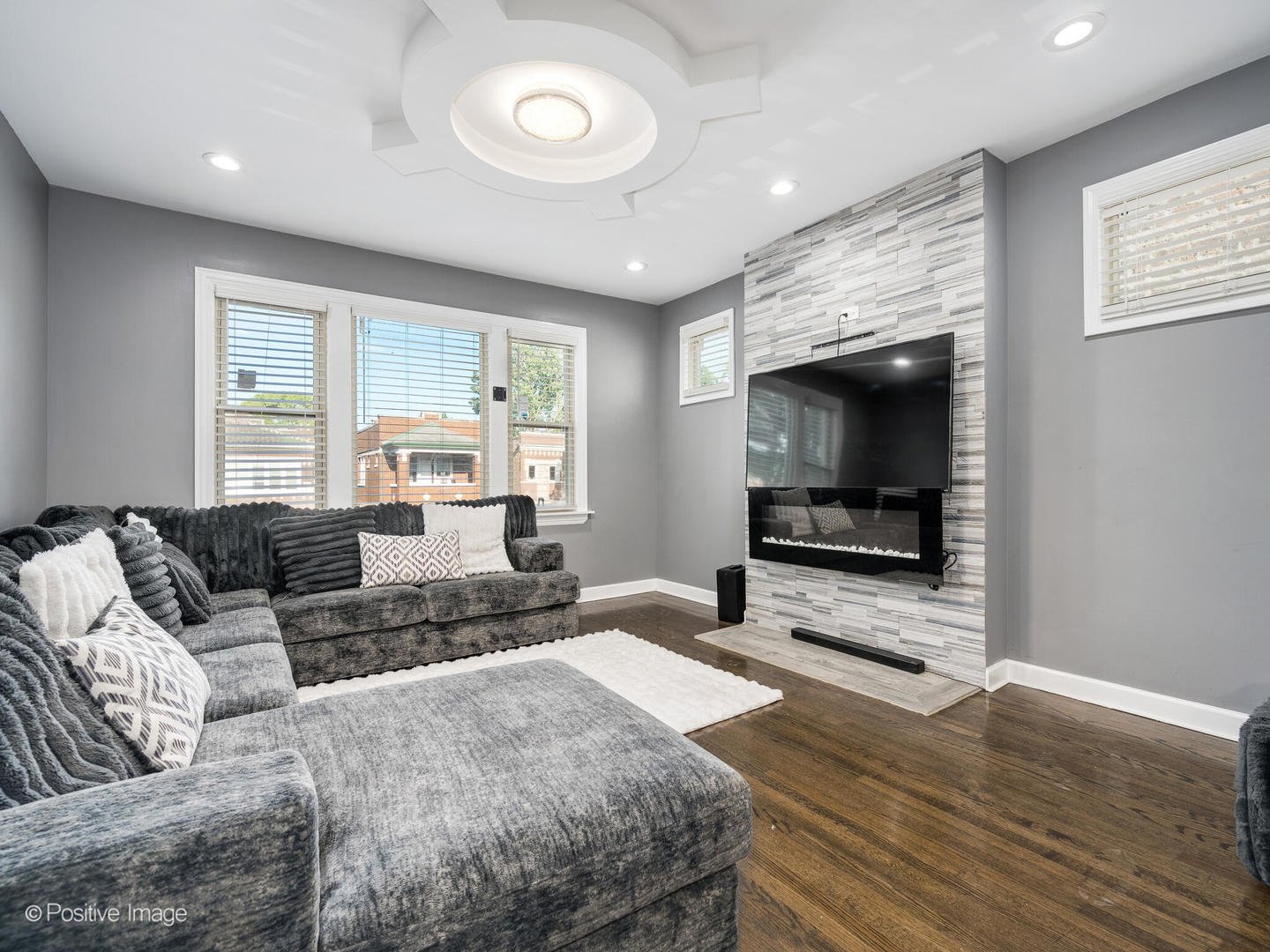 6932 South Green Street Chicago IL 60621