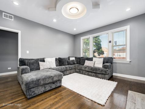 6932 South Green Street Chicago IL 60621