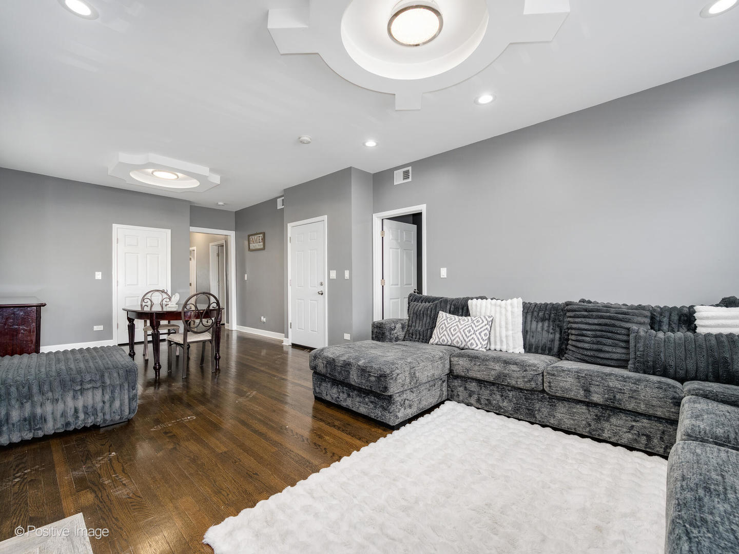 6932 South Green Street Chicago IL 60621