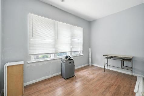 307 East 136th Place Chicago IL 60827