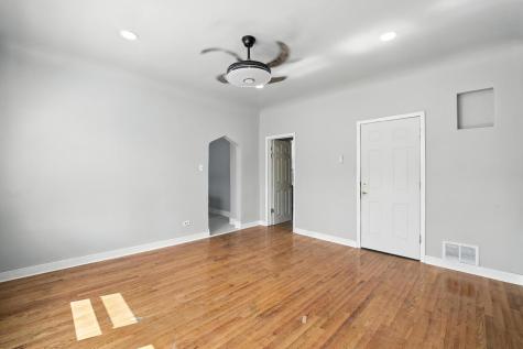 307 East 136th Place Chicago IL 60827