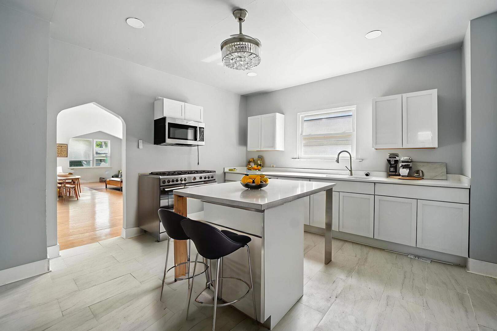 307 East 136th Place Chicago IL 60827