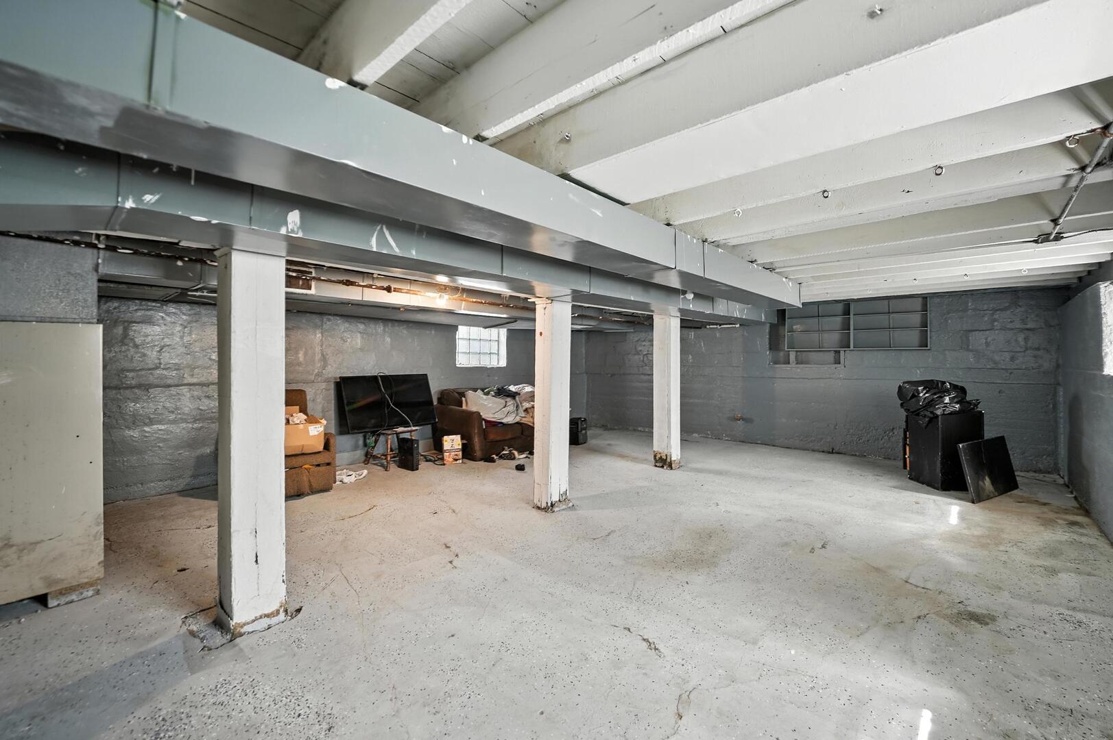 307 East 136th Place Chicago IL 60827
