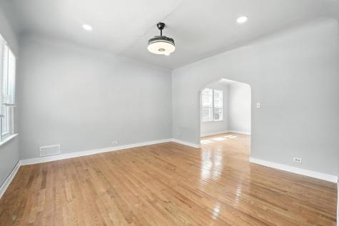 307 East 136th Place Chicago IL 60827