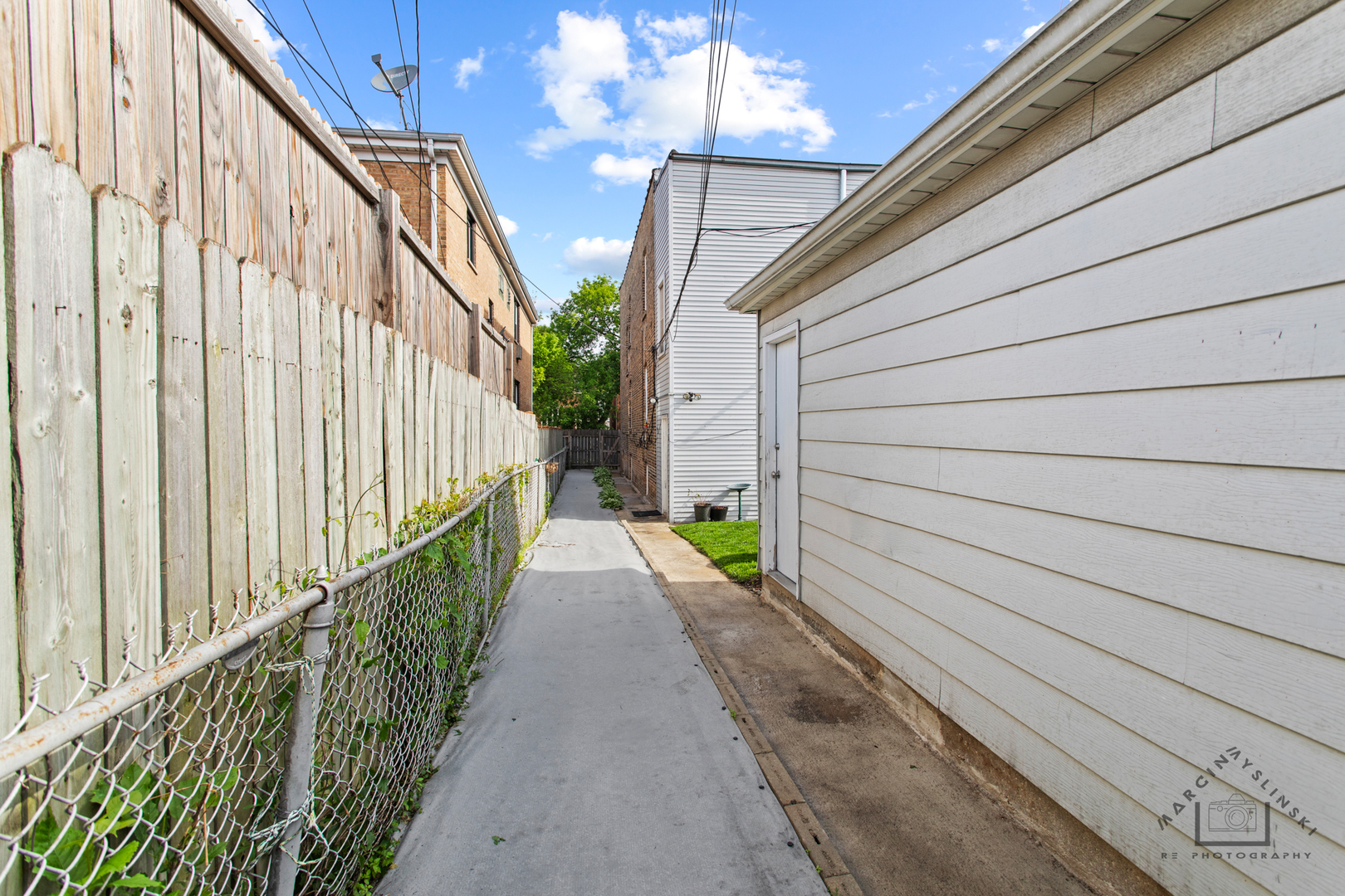 5041 West Agatite Avenue Chicago IL 60630