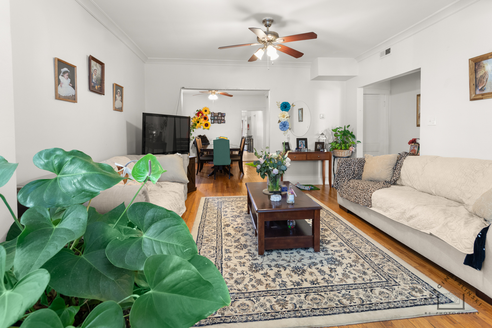5041 West Agatite Avenue Chicago IL 60630