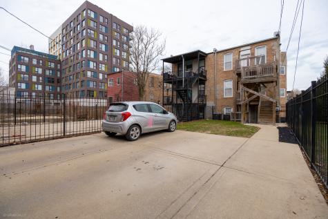 4326 South Calumet Avenue Chicago IL 60653