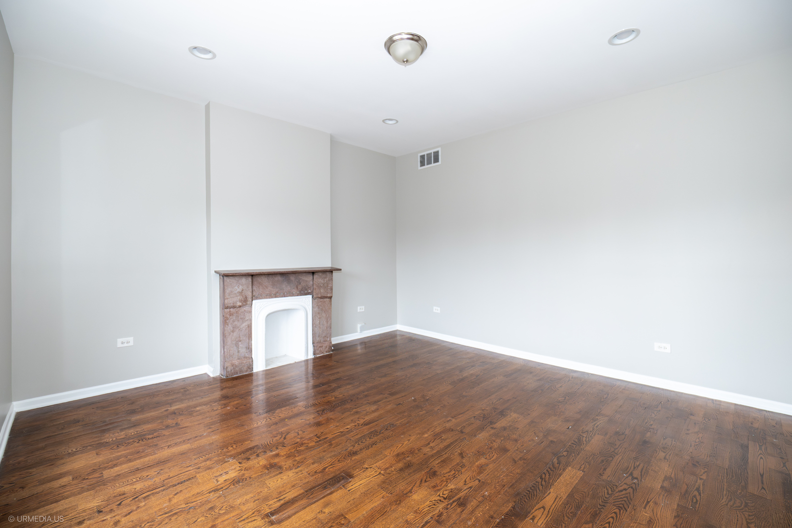 4326 South Calumet Avenue Chicago IL 60653