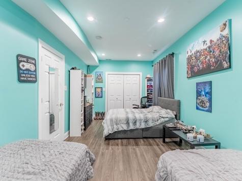 5330 West Drummond Place Chicago IL 60639