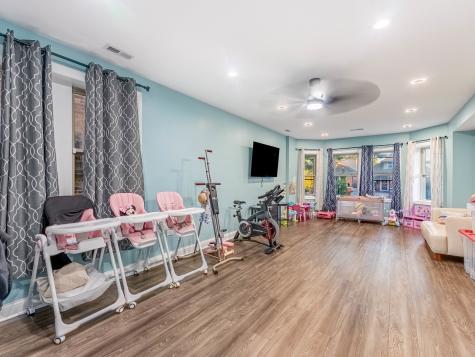 5330 West Drummond Place Chicago IL 60639