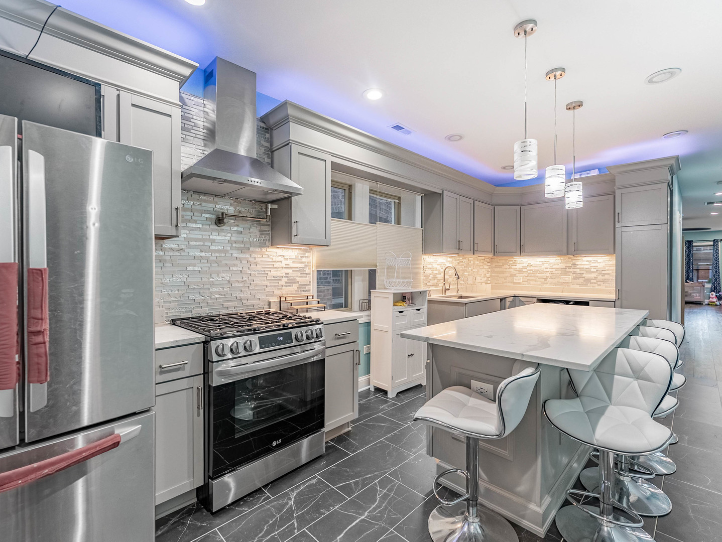 5330 West Drummond Place Chicago IL 60639