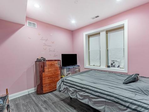5330 West Drummond Place Chicago IL 60639