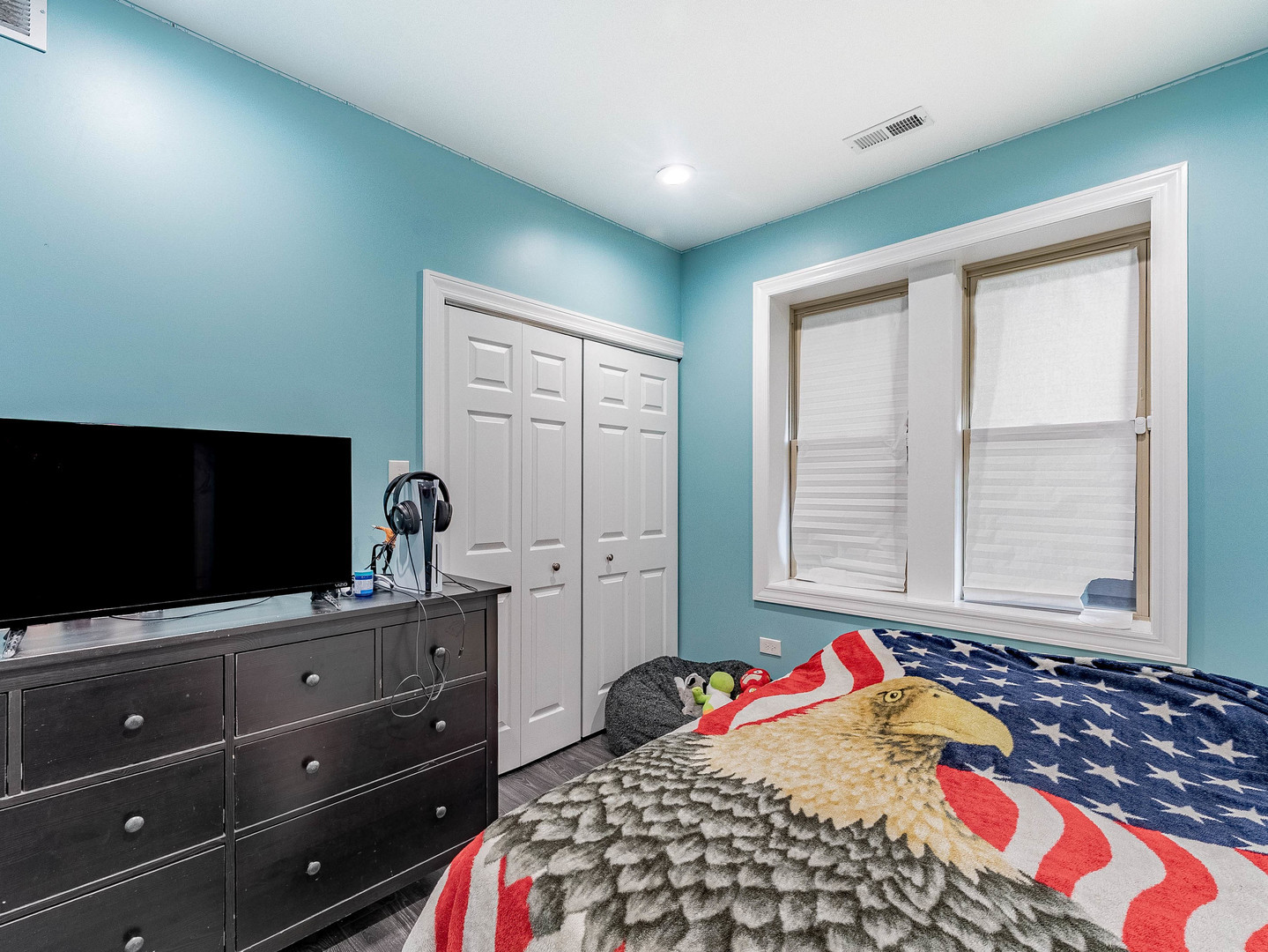 5330 West Drummond Place Chicago IL 60639