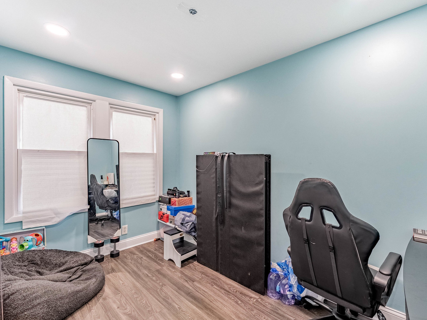 5330 West Drummond Place Chicago IL 60639