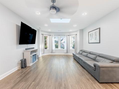 5330 West Drummond Place Chicago IL 60639