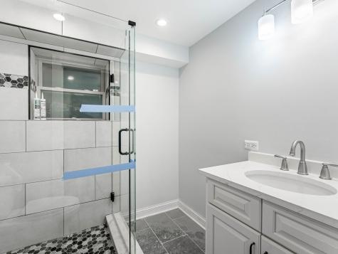 5330 West Drummond Place Chicago IL 60639