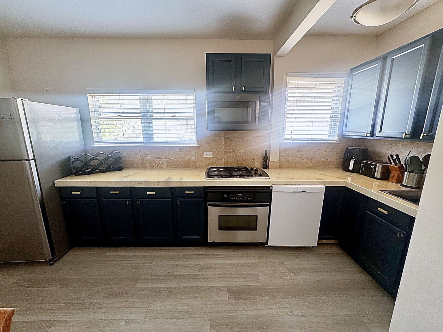 209 South Commonwealth Avenue Aurora IL 60506