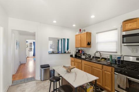 4462 West Wilson Avenue Chicago IL 60630