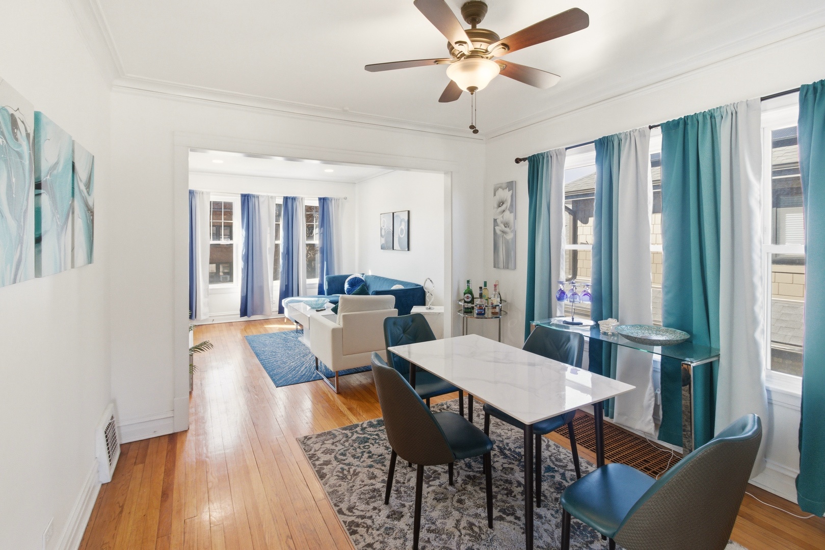 4462 West Wilson Avenue Chicago IL 60630