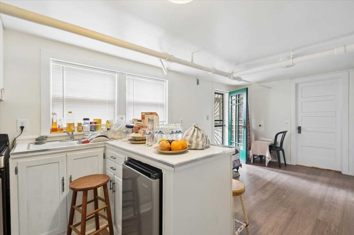 1762 West Morse Avenue Chicago IL 60626