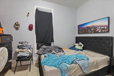 1634 North Sawyer Avenue Chicago IL 60647